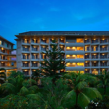 Lombok Raya Hotel Mataram Esterno foto