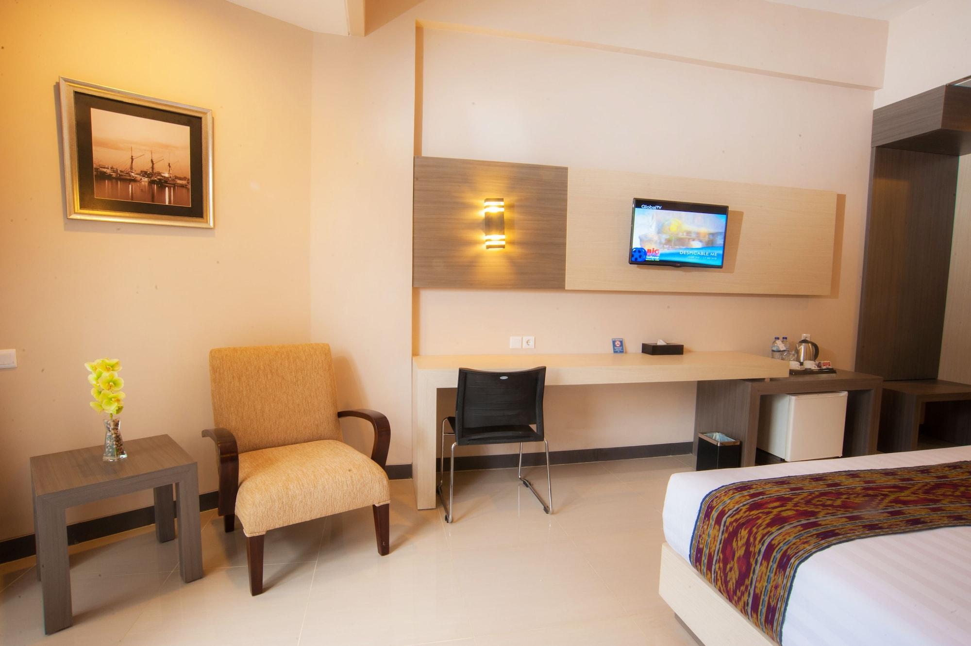 Lombok Raya Hotel Mataram Esterno foto