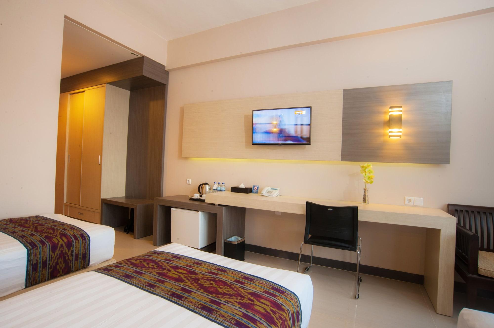 Lombok Raya Hotel Mataram Esterno foto