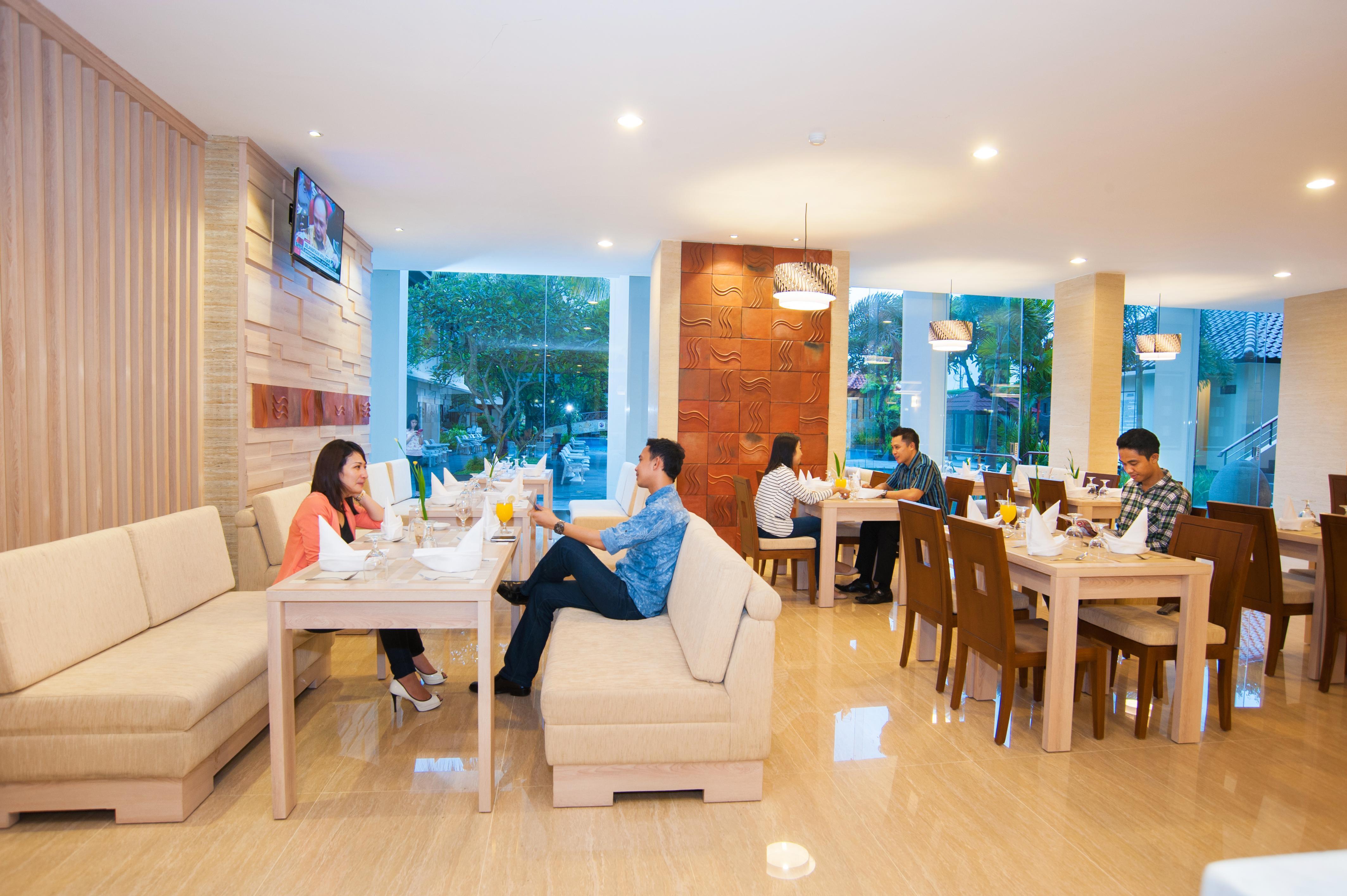 Lombok Raya Hotel Mataram Esterno foto