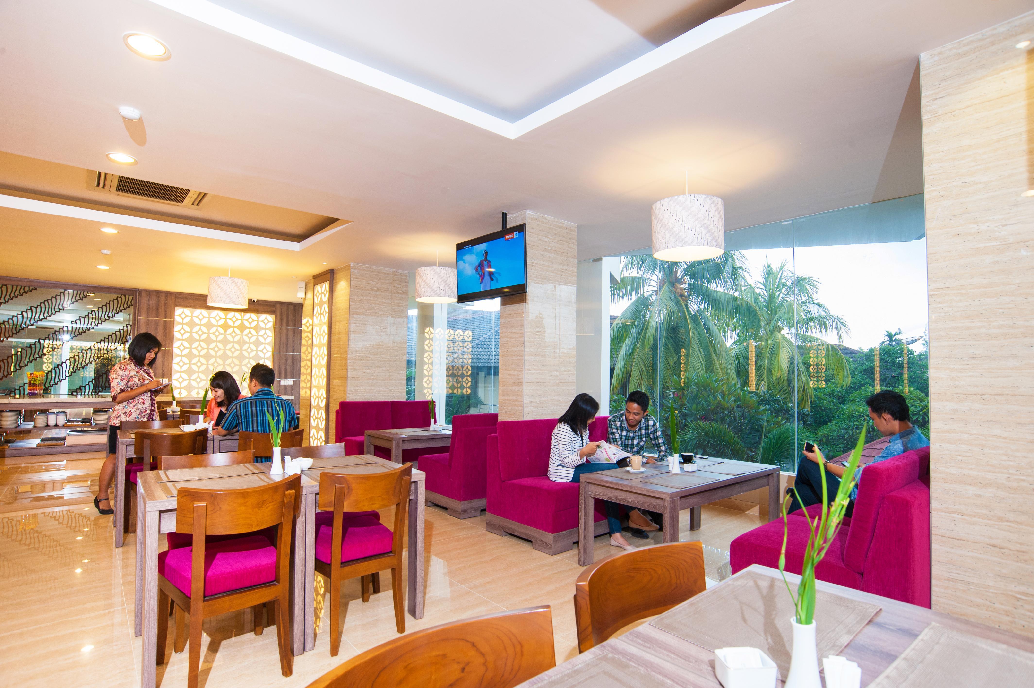 Lombok Raya Hotel Mataram Esterno foto