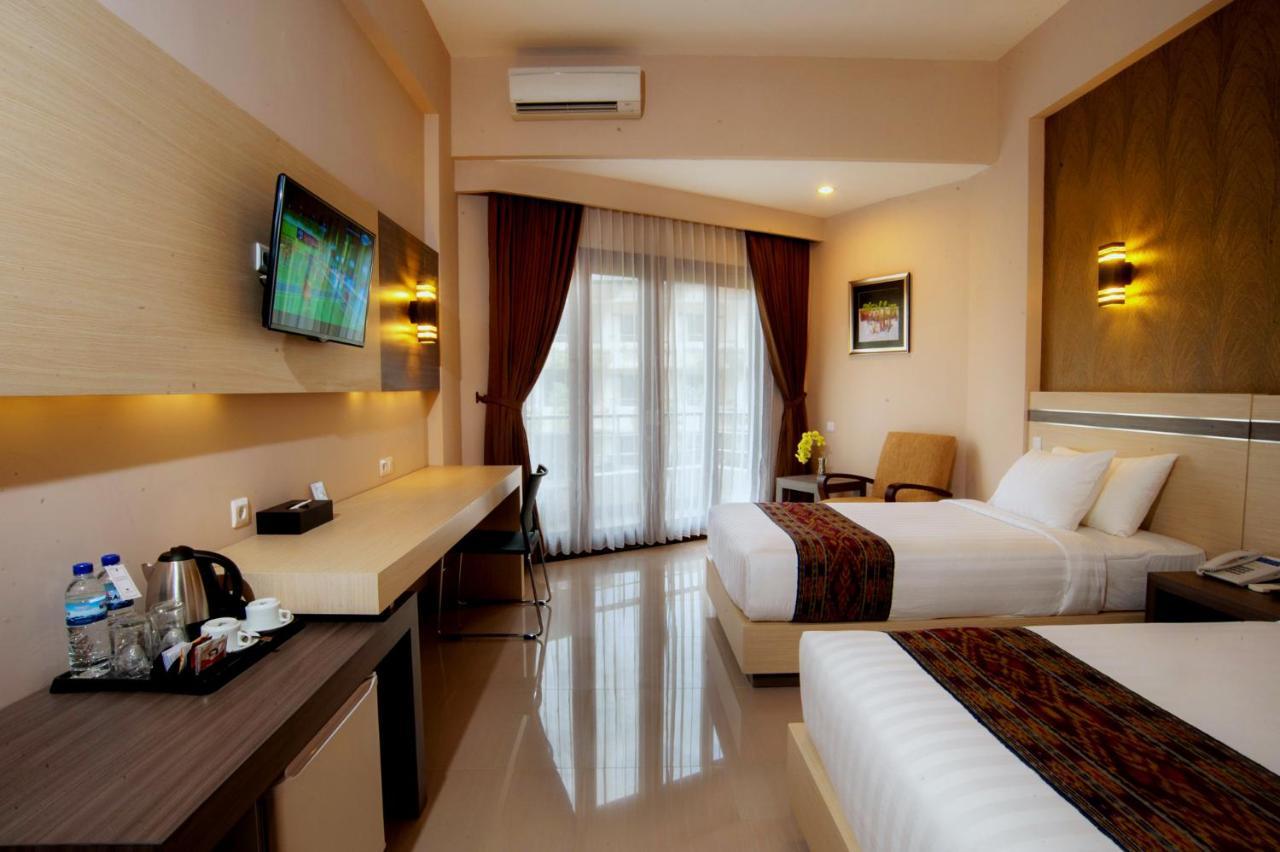 Lombok Raya Hotel Mataram Esterno foto