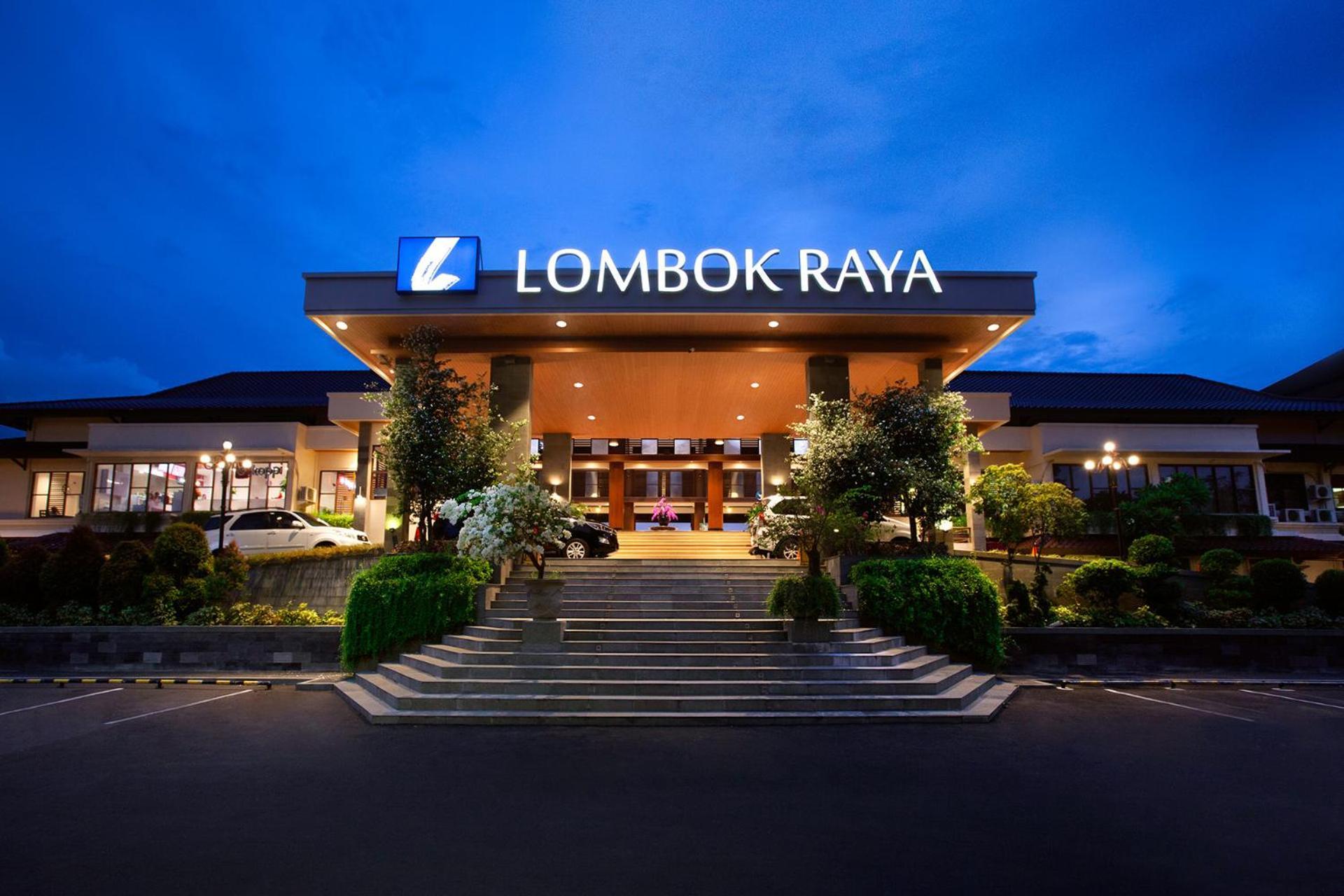 Lombok Raya Hotel Mataram Esterno foto