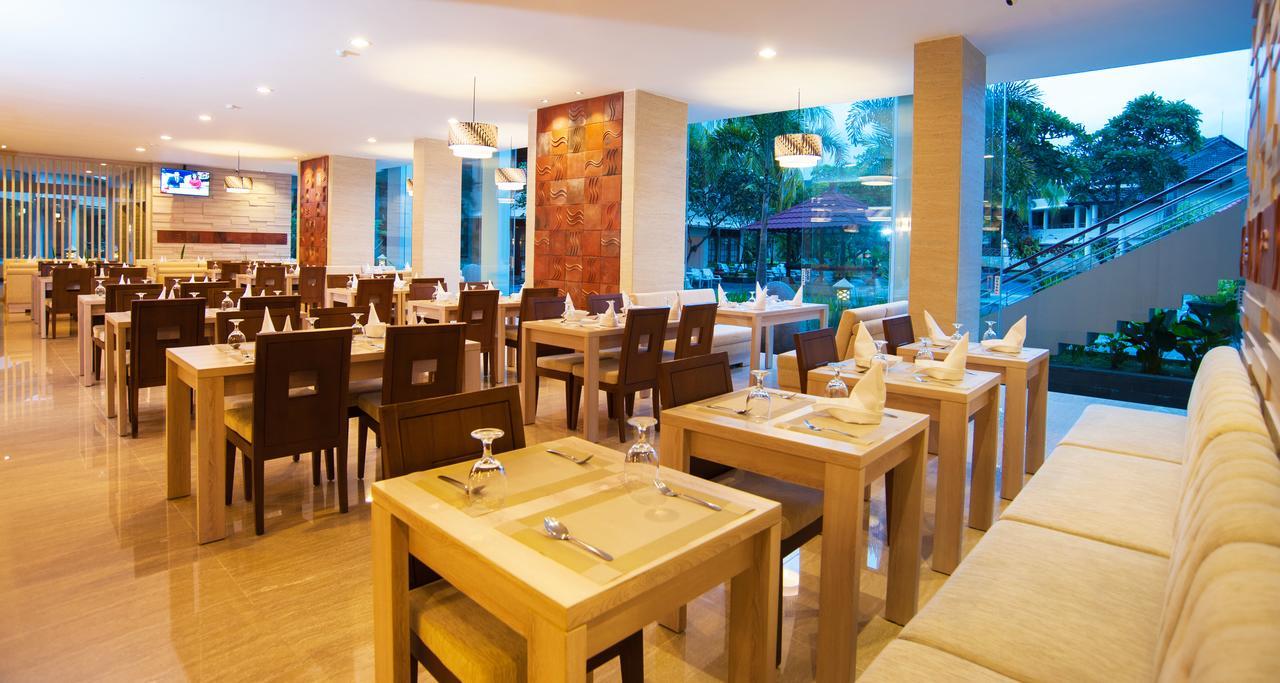 Lombok Raya Hotel Mataram Esterno foto